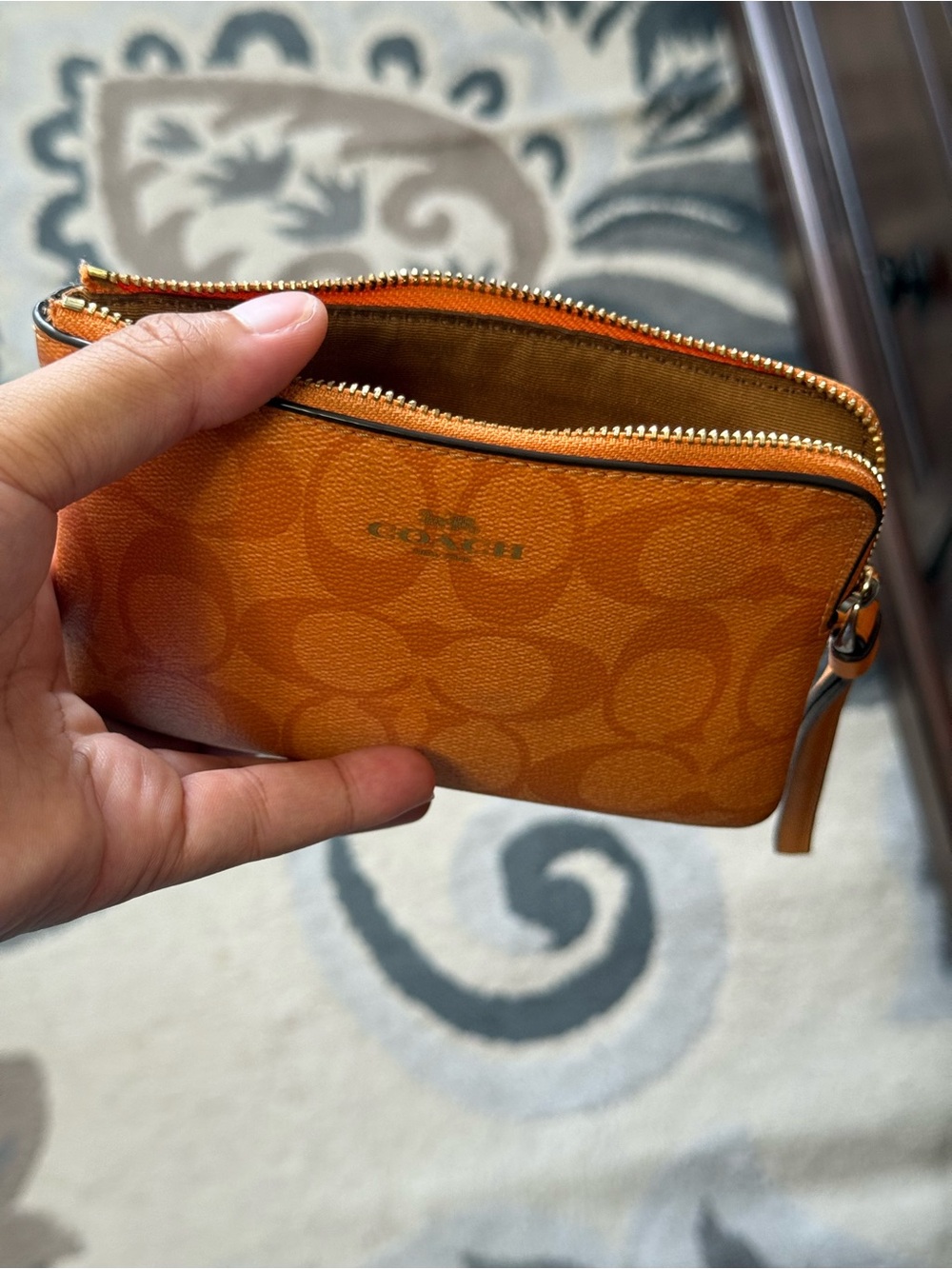 Coach Orange Signature Camera Crossbody - Picture 14 of 16